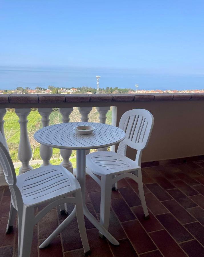 ホテル Residenza Domus Aurea Tropea- Vista Mare サンタ・ドメーニカ エクステリア 写真