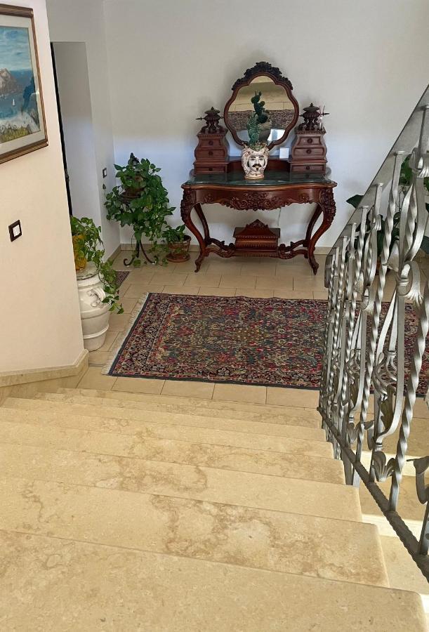 ホテル Residenza Domus Aurea Tropea- Vista Mare サンタ・ドメーニカ エクステリア 写真