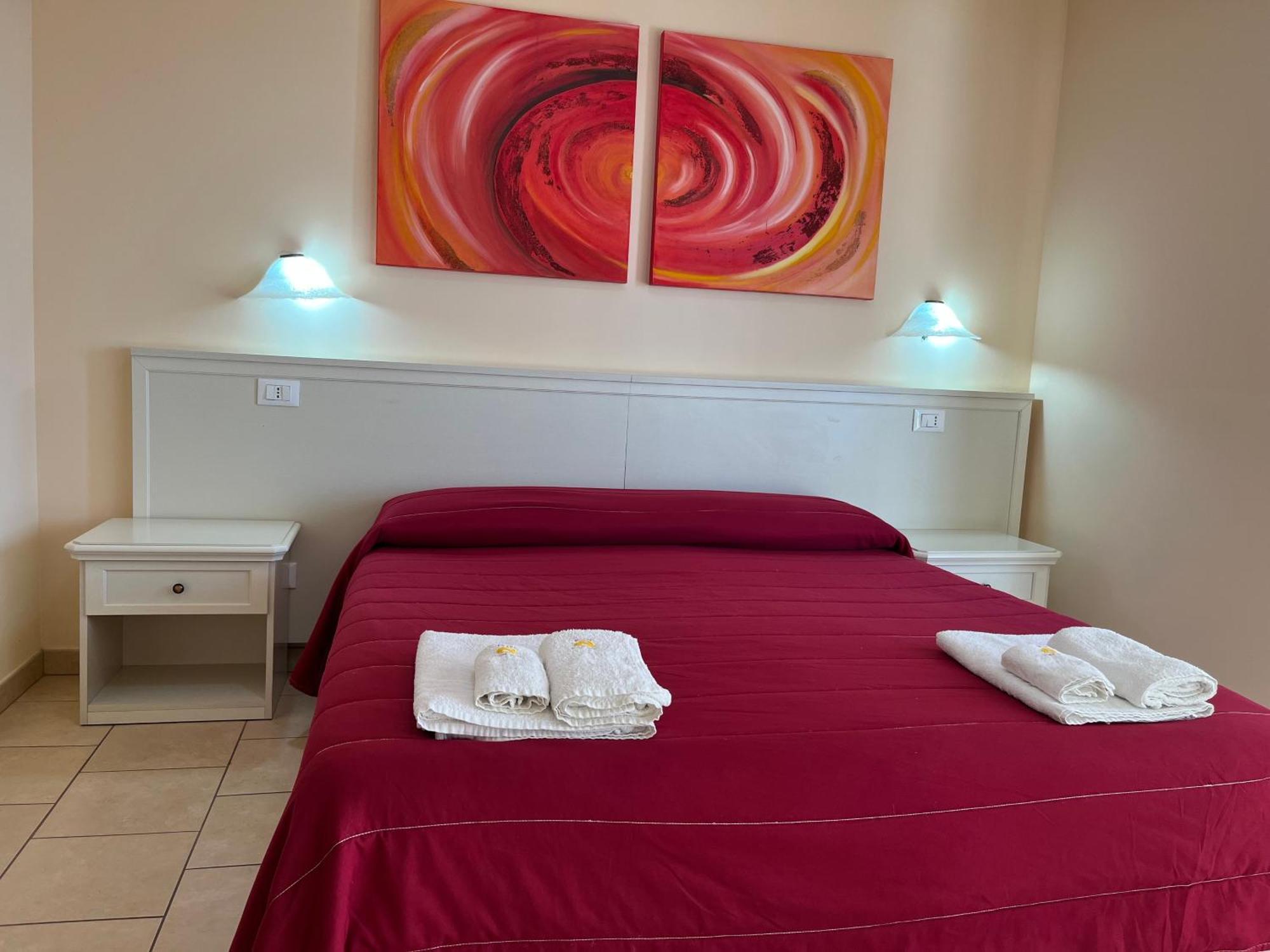 ホテル Residenza Domus Aurea Tropea- Vista Mare サンタ・ドメーニカ エクステリア 写真