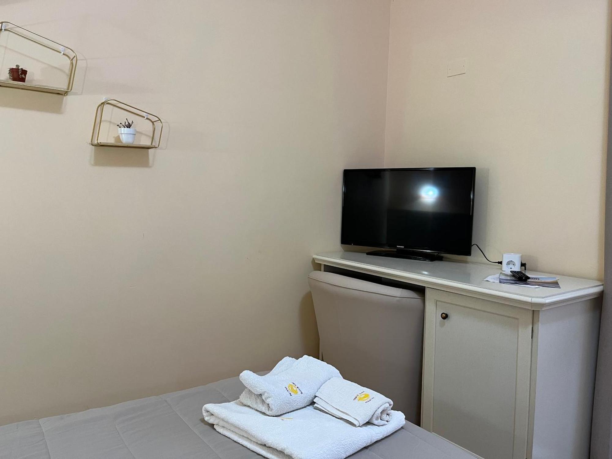 ホテル Residenza Domus Aurea Tropea- Vista Mare サンタ・ドメーニカ エクステリア 写真