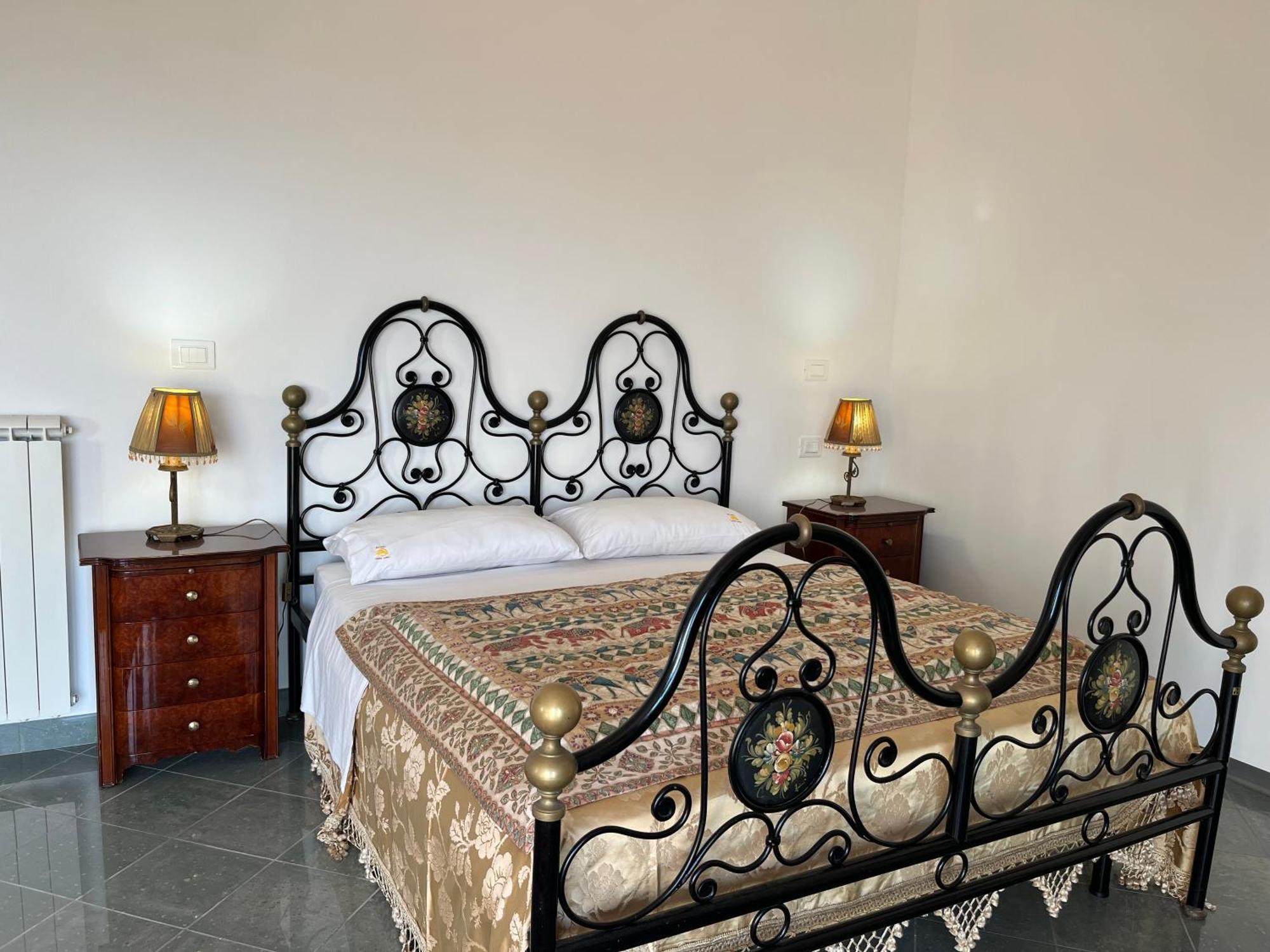 ホテル Residenza Domus Aurea Tropea- Vista Mare サンタ・ドメーニカ エクステリア 写真